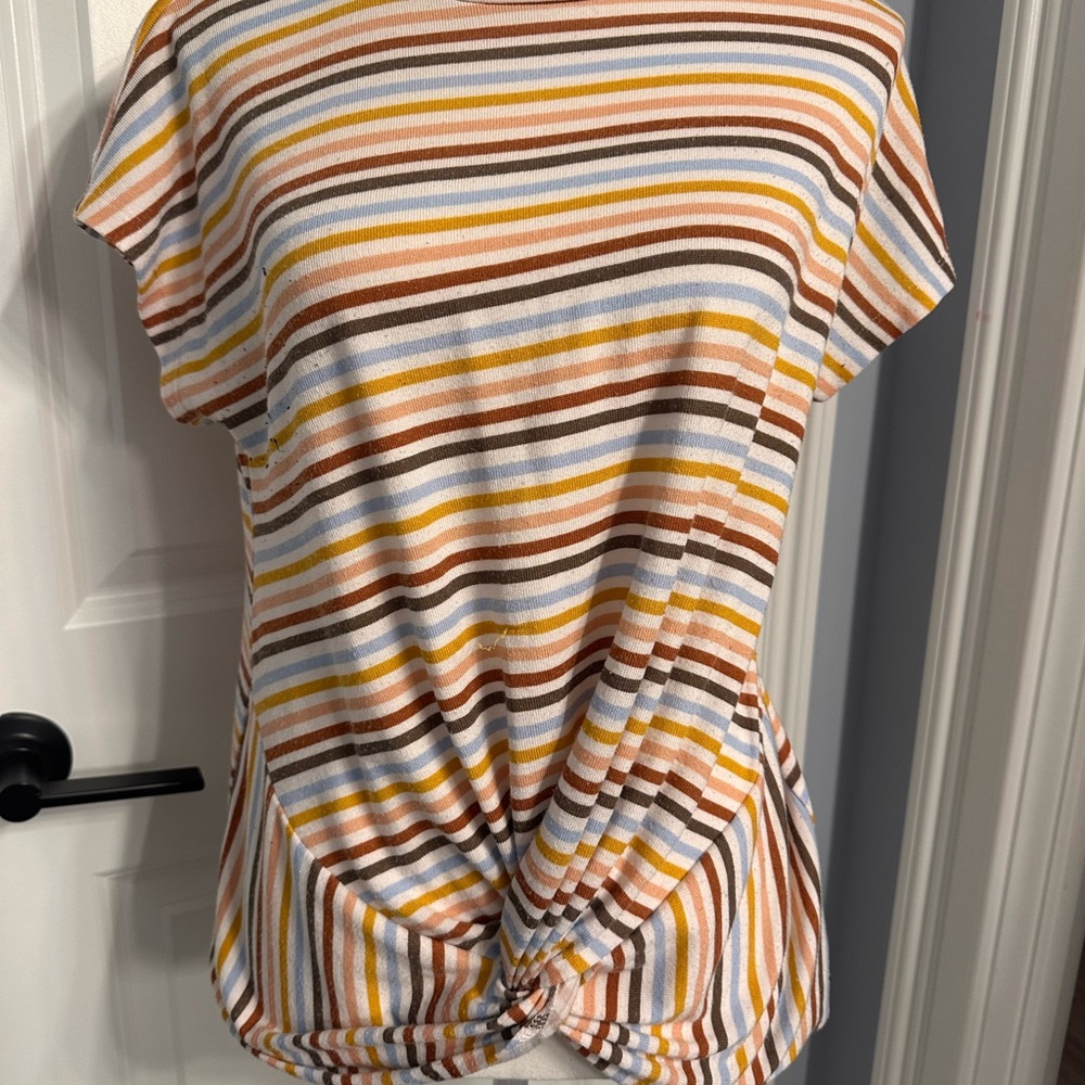 C Vibrant Orange Yellow Tie Front Tee